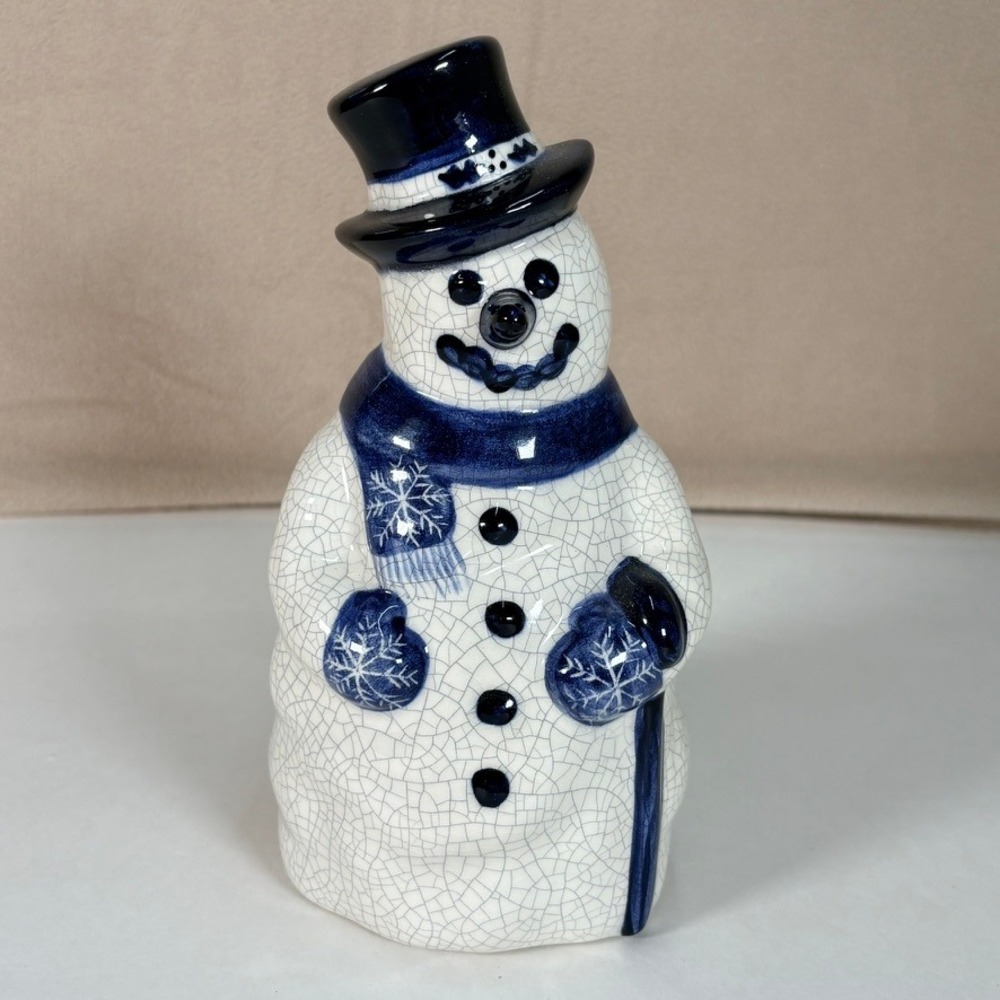 The Potting Shed Dedham Style 8" Snowman Figurine 1996 Blue White Crackle Glaze